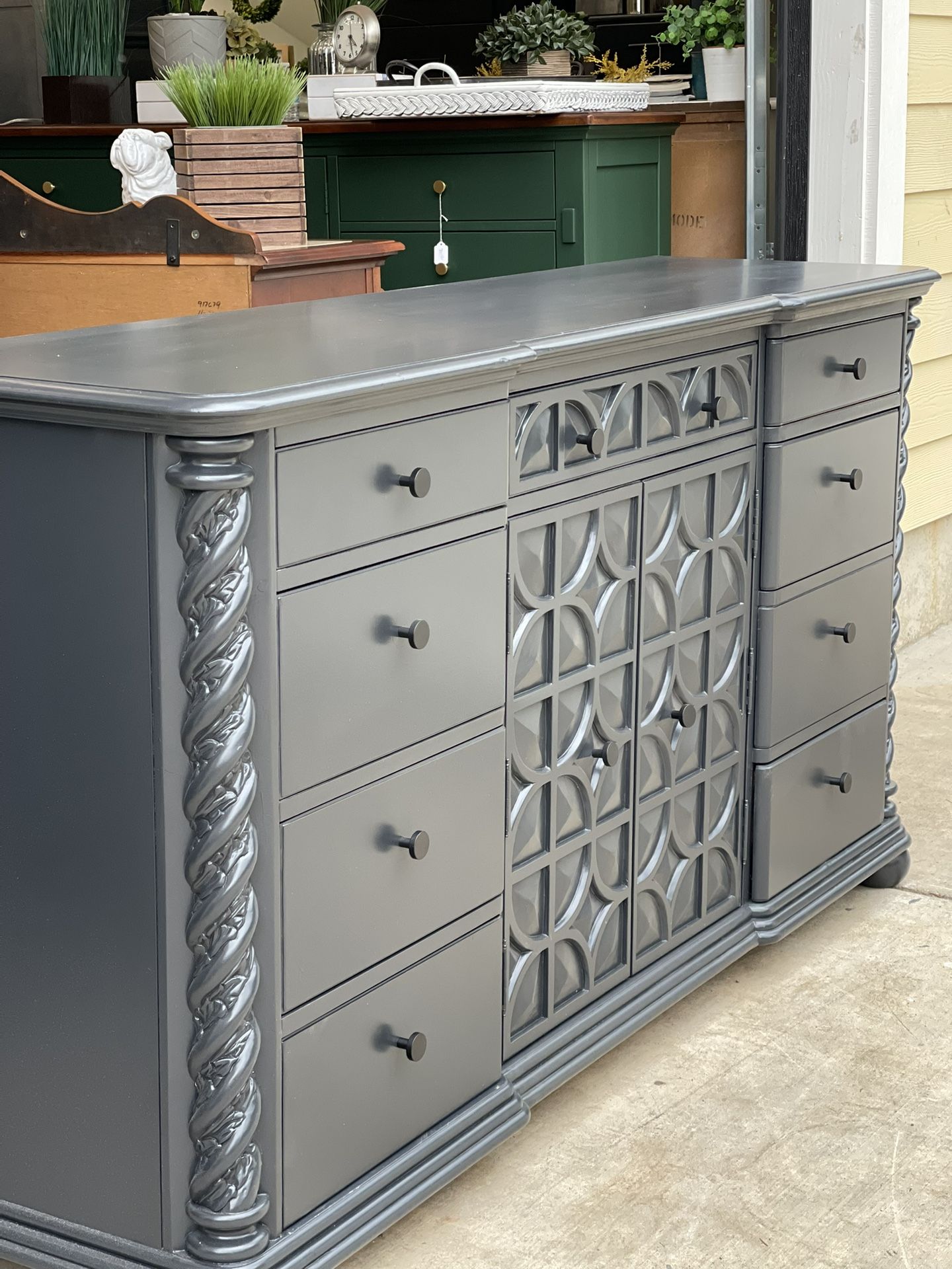 Huge And Beautiful Buffet, Credenza, ,sideboard Or Dresser 