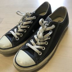 Converse Leather Low Top