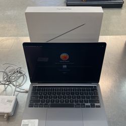 Apple MacBook Pro Model A2289 8gb 1.4Ghz Core I5 In The Box