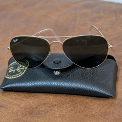 Rayban Aviators- Like New With Case