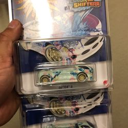 Hot Wheels Deora Adidas