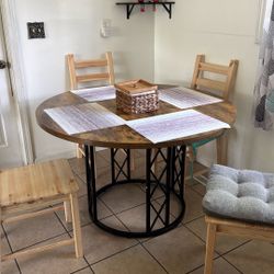 Round Kitchen Table