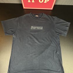Supreme x Kaws Blue box logo Sz Large Preowned 