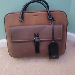 beautiful brand new 15" aldo laptop bag. (MUST SELL TODAY)