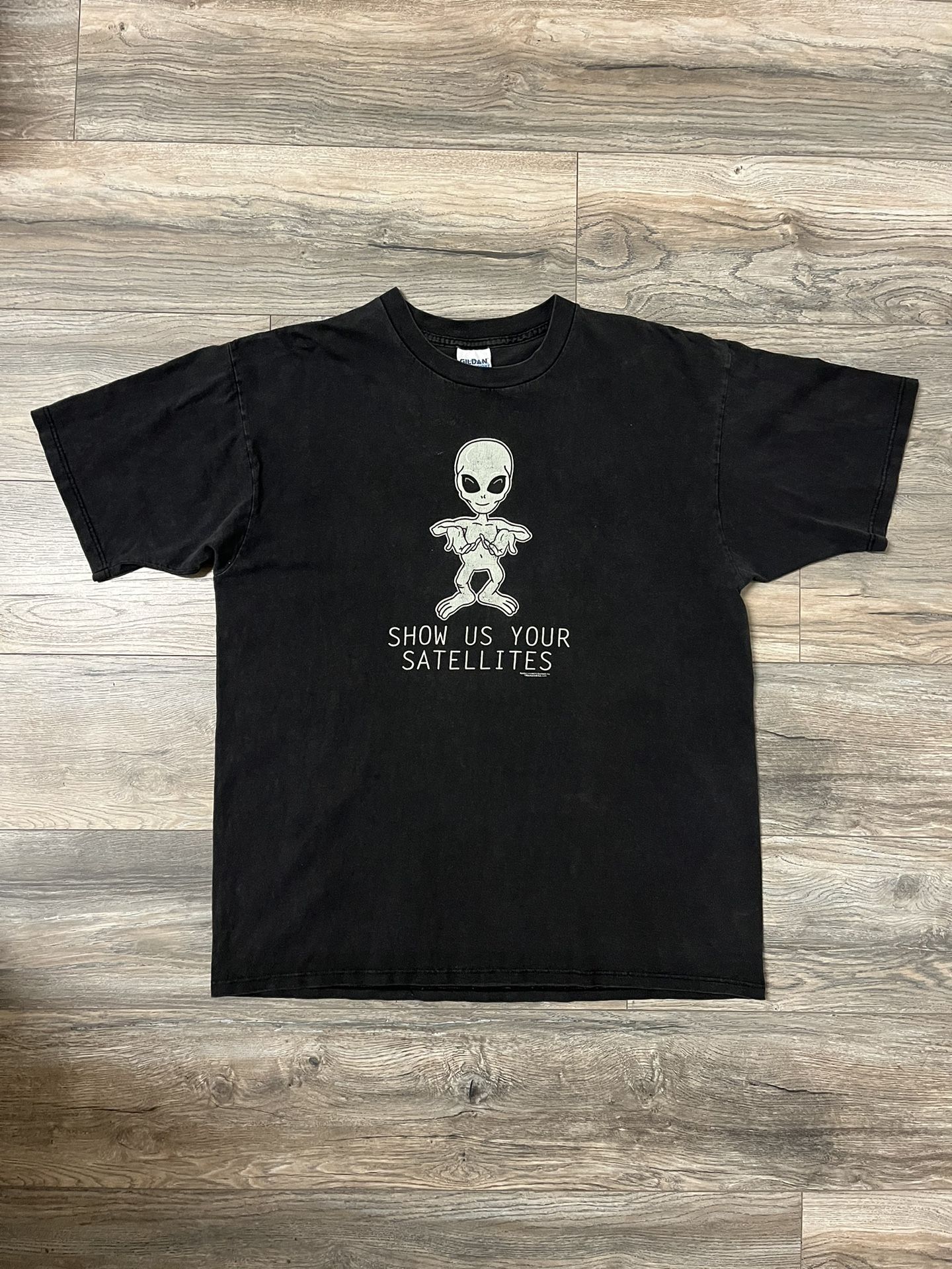 Vintage Alien Gildan 90s T shirt XL