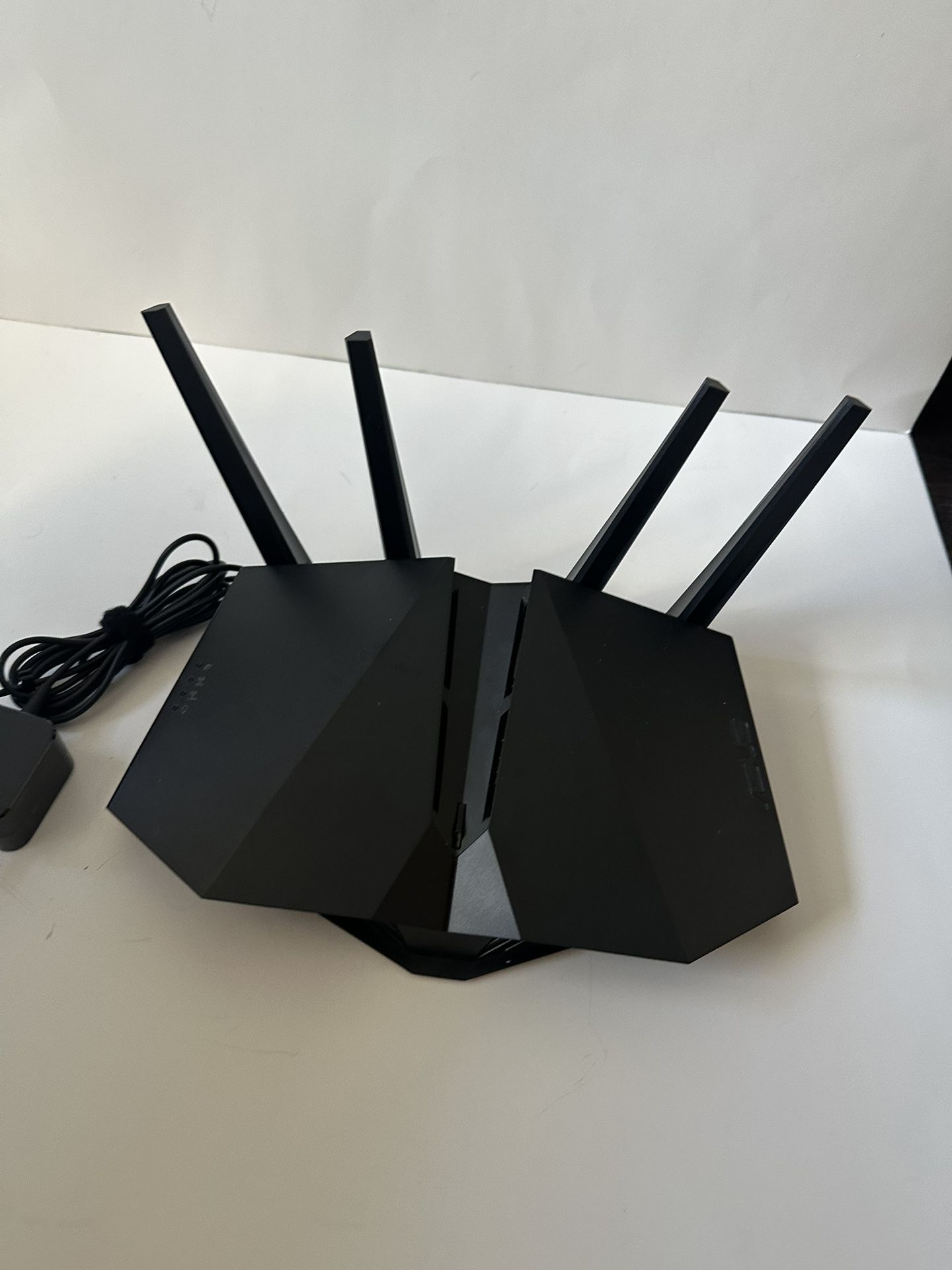 ASUS RT-AX82U (AX5400) Dual Band WiFi 6 Extendable Gaming Router