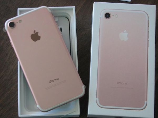 iPhone 7. Rose Gold. 32gb. Excellent condition.