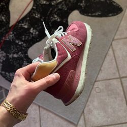 New Balance Shoes Red Suede 