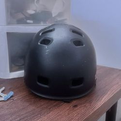 Bicycle helmet