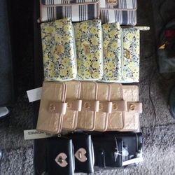 No Boundaries Zip Wallets $5-$8 OBO