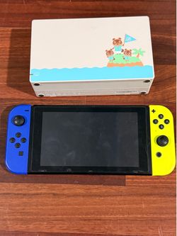 Nintendo switch ANIMAL CROSSING EDITION.