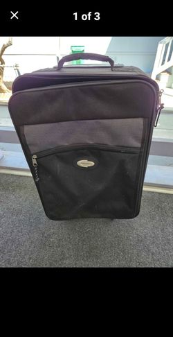 Black carryon suitcase
