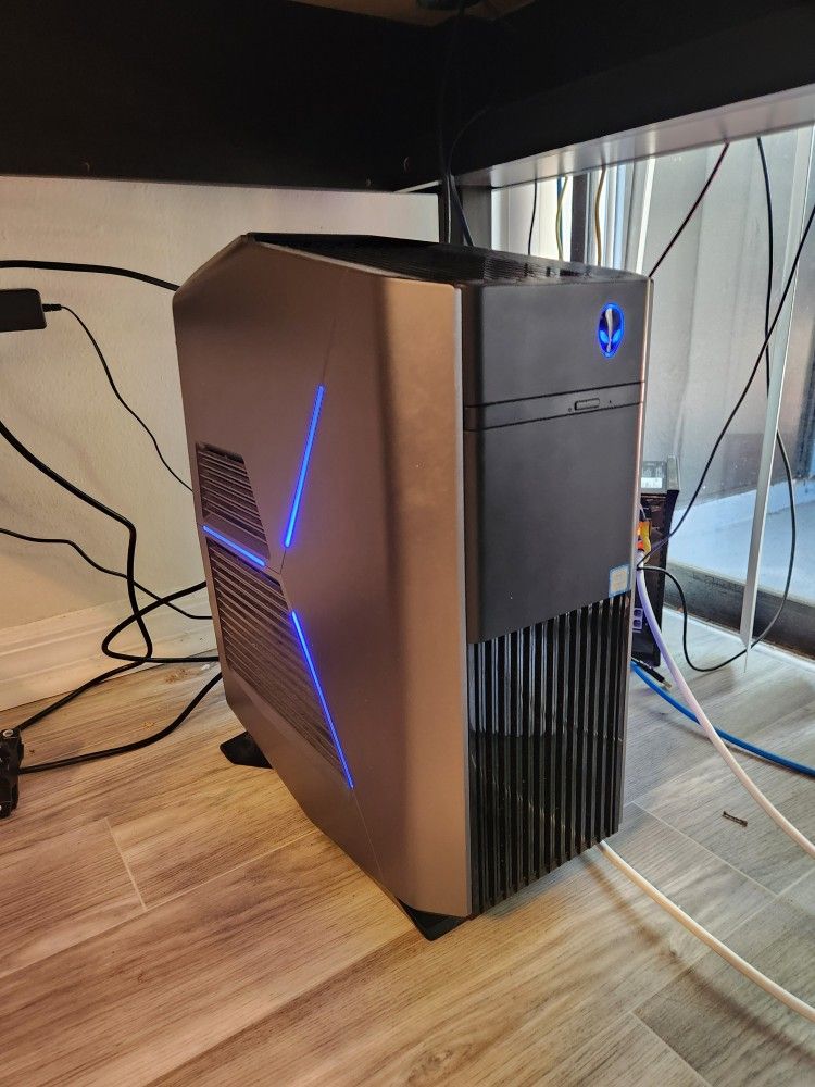 Alienware R6 Gaming PC