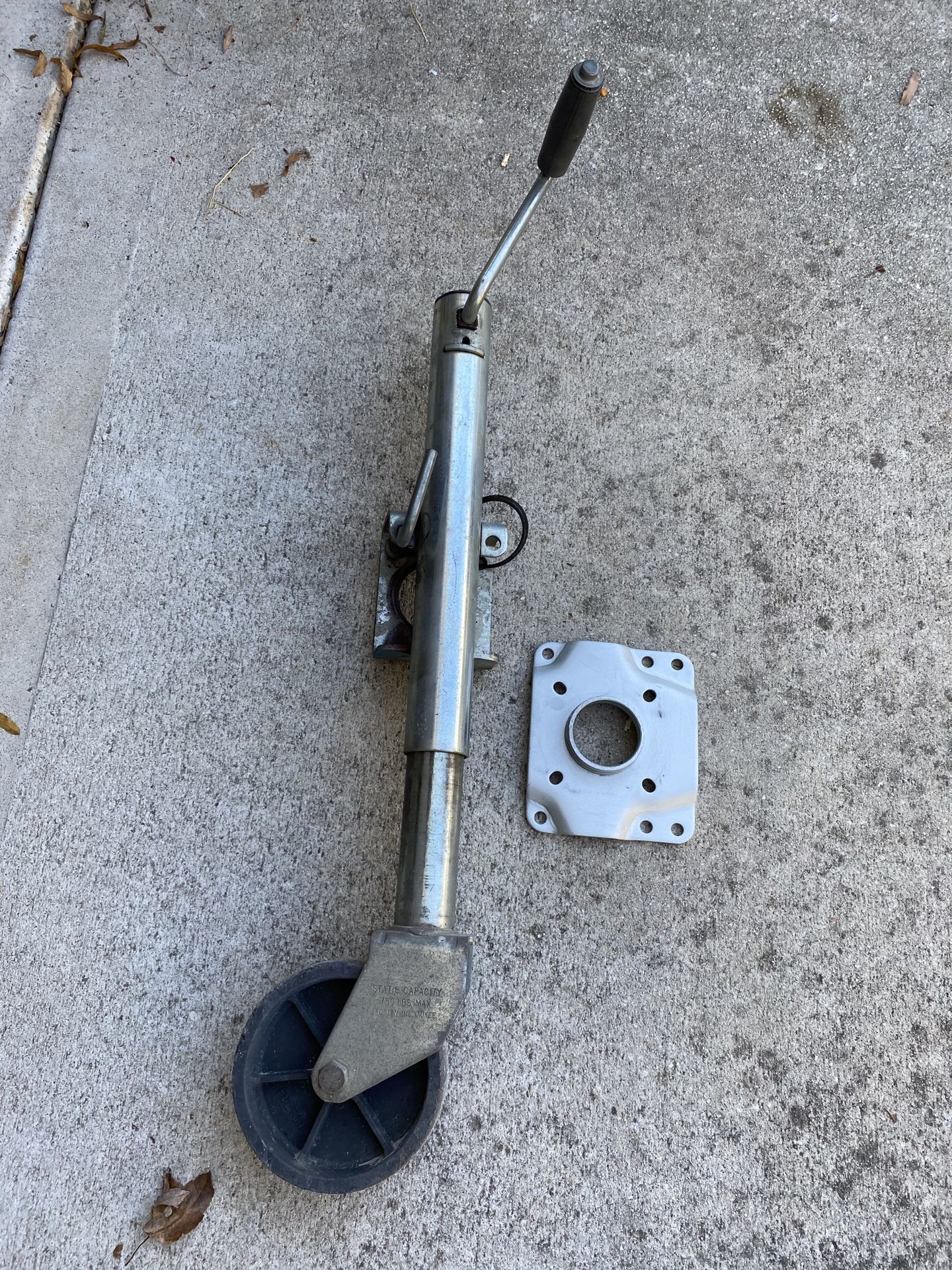 Fulton 750lb marine trailer Jack with bracket