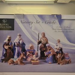 Royal Doulton Nativity Set - 10 Piece - Hand Painted