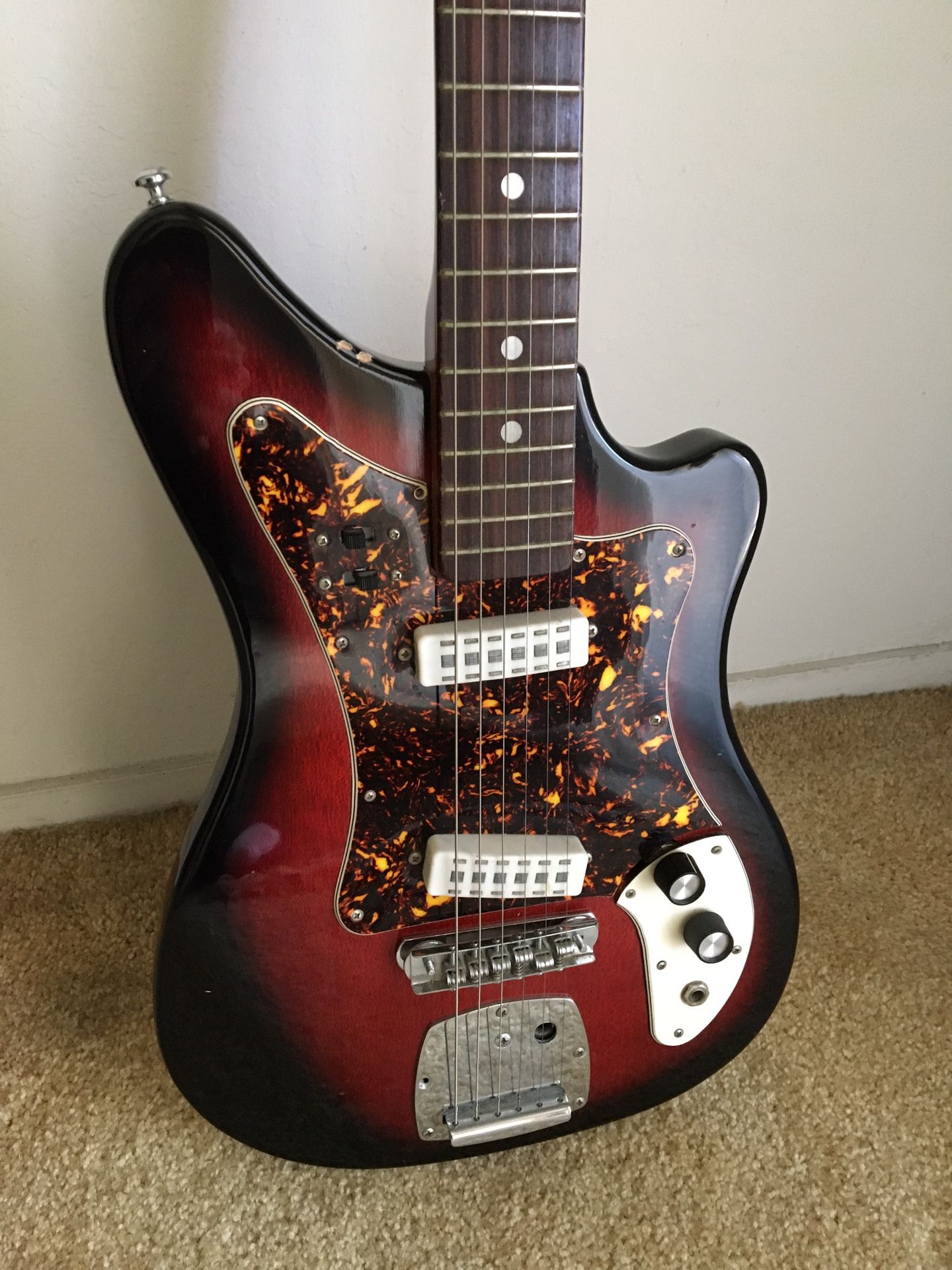 Splendor 1960s Electric Guitar