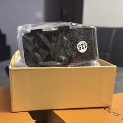 Black louis vuiton belt