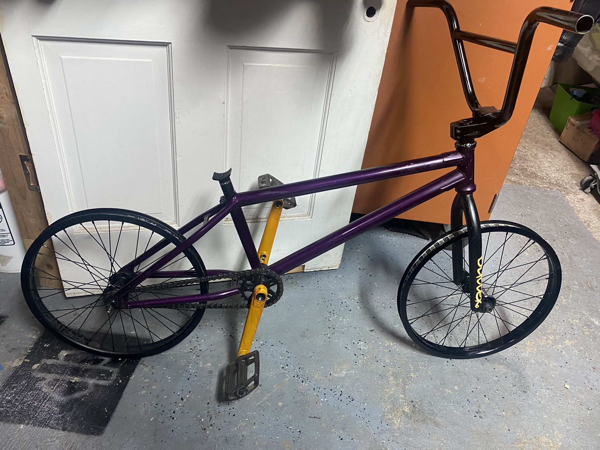 MACNEIL BMX VARSITY FRAME 21