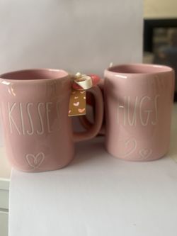 Rae Dunn Hugs & Kisses Mug
