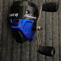 Shakespeare Spinning Reel