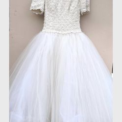 1990s Vintage Wedding Dress large Toole skirt, beaded and sequin