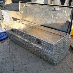 Metal Toolbox 