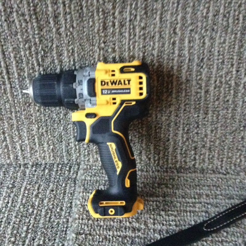 Dewalt 12 V drill