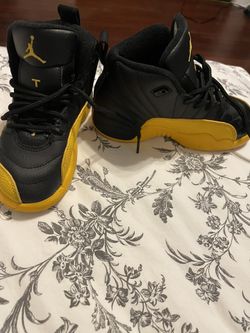Air Jordans Black and Yellow