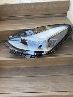 2023 Headlight Tesla Model 3