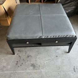 Coffee Table /ottoman 