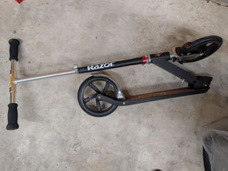 Moving sale - Razor scooter