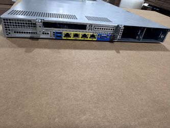 Cisco 5520 Wireless Controller (AIR-CT5520-K9) — UCS C220 M4 Based