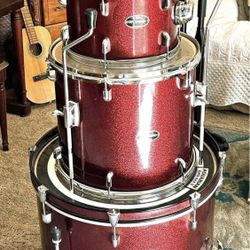 PDP Center Stage 4 piece drum set