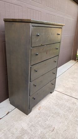 Beautiful 5-Drawers Tall Dresser. Used in great condition! Sturdy.