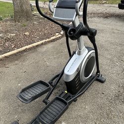 Elliptical - Gold’s Gym