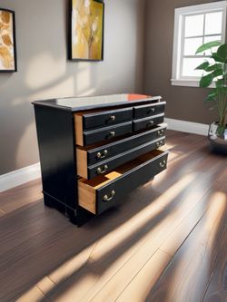FREE DELIVERY 🚚 Classic Black 3-Drawer Dresser – Timeless Style & Everyday Storage