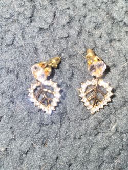 Gold plated necklaces bracket snd earings lot