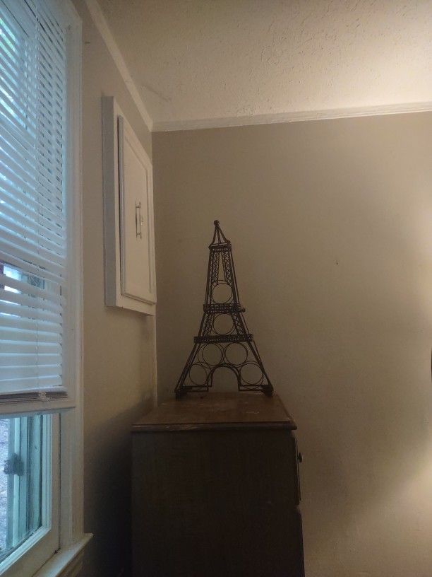 Paris Wine Holder