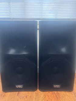 QSC KW152 - 15 inch two way Powered Speaker