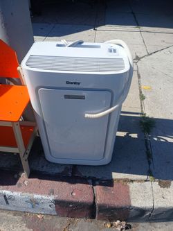 Portable air conditioner