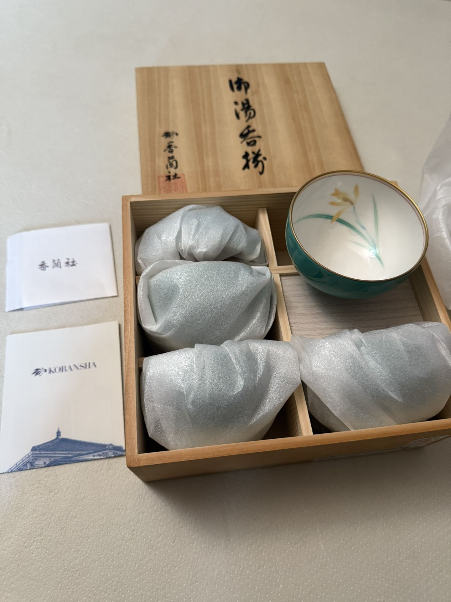 FUKAGAWA KORANSHA PORCELAIN 5 TEA CUPS JADE GREEN FLOWER 