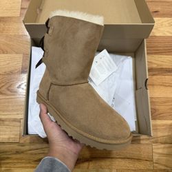 UGG Bailey Bow II Chestnut Boots – Women’s Size 8 (New w/ Box)