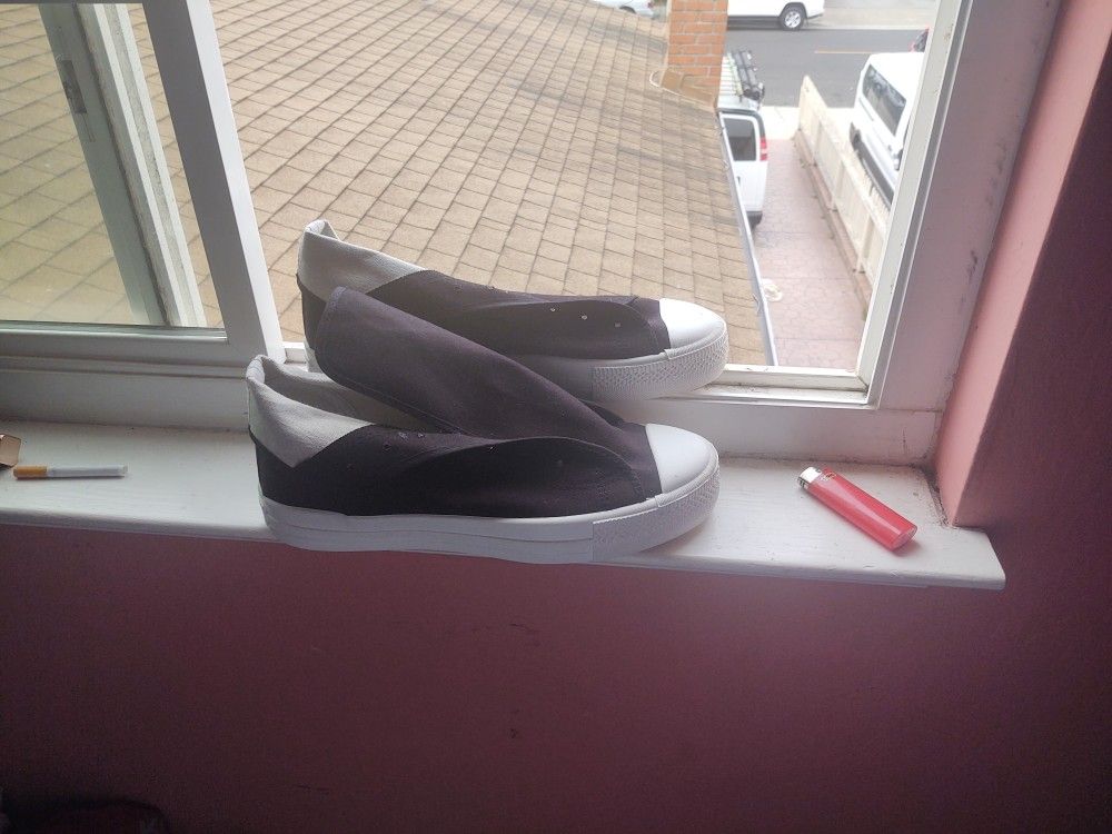 CAL PIA Converse Size 11