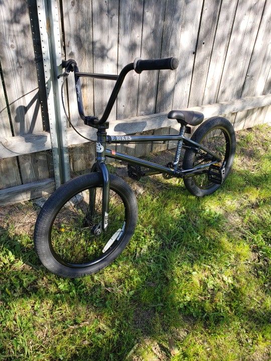 Se Bikes 20