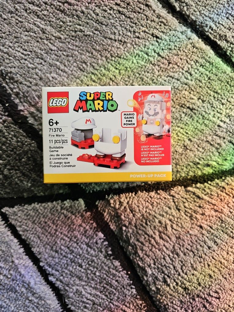 Retired  SUPER MARIO FIRE MARIO POWER UP PACK 
