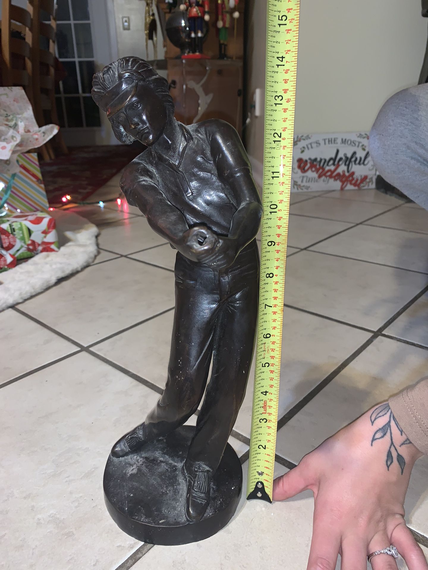 14” Bronze Male Golfer Statue