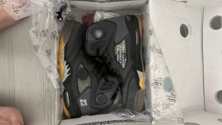 Air jordan 5 x off white, gray and a beige, size 9.5