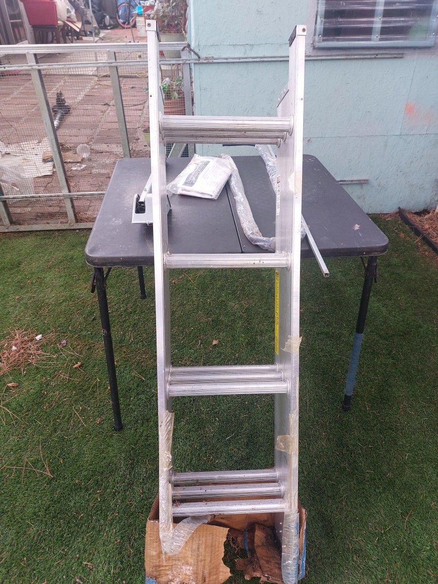 Werner AA1510B 7 ft. 9 ft. Compact Attic Ladder