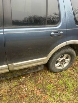 2002 FORD EXPLORER DOOR OR DOOR PANEL