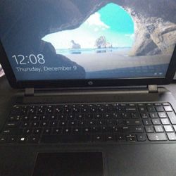 HP 15 f205-dx Laptop